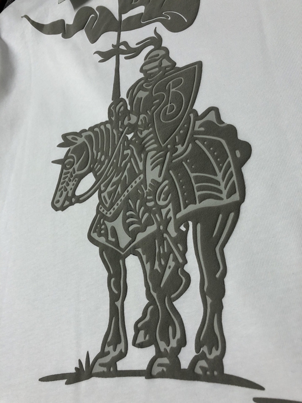 ブランドTシャツ細部ディテール